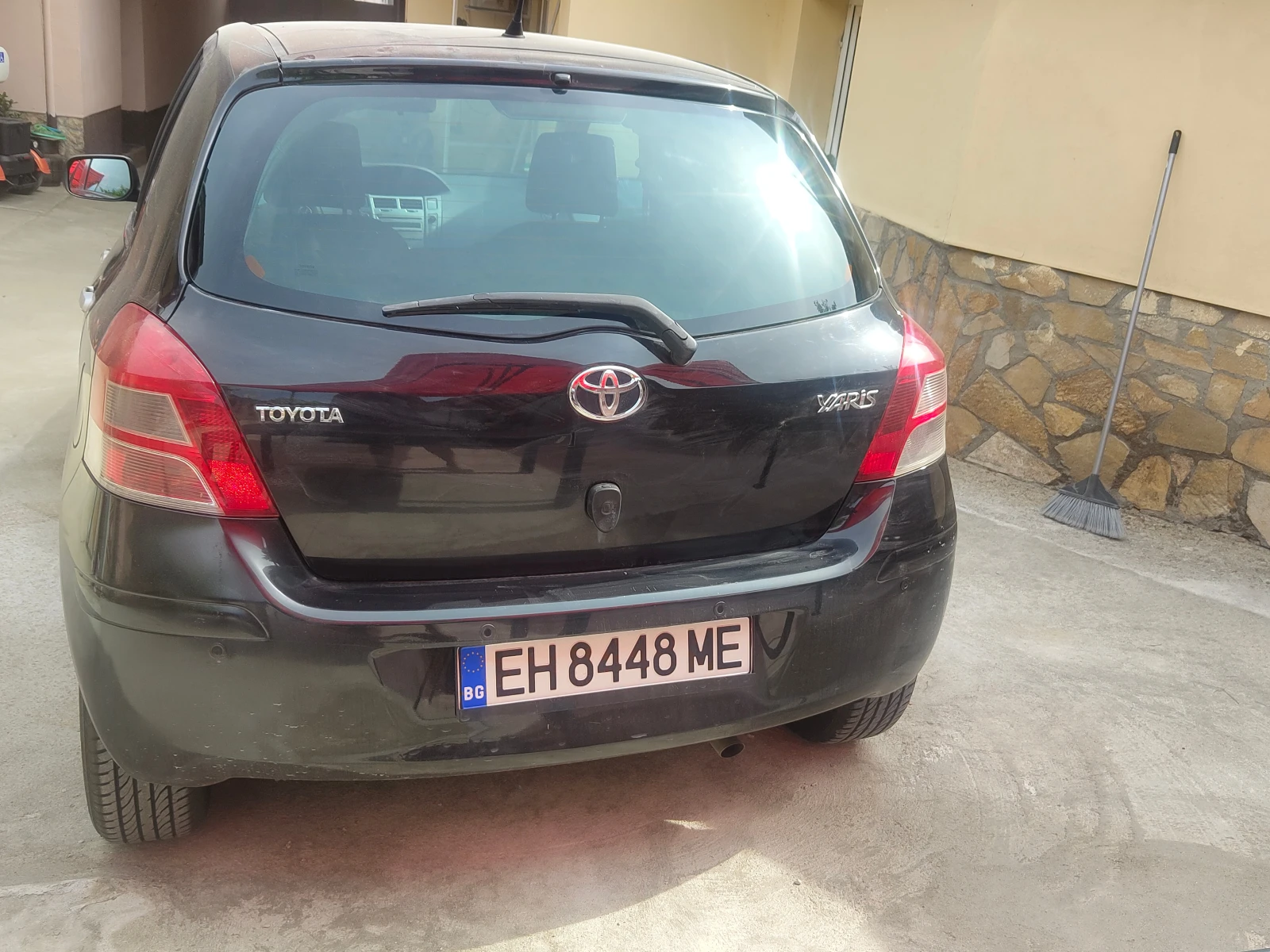 Toyota Yaris  - изображение 3