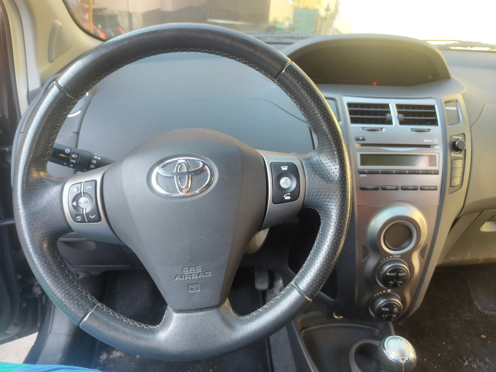 Toyota Yaris  - изображение 7