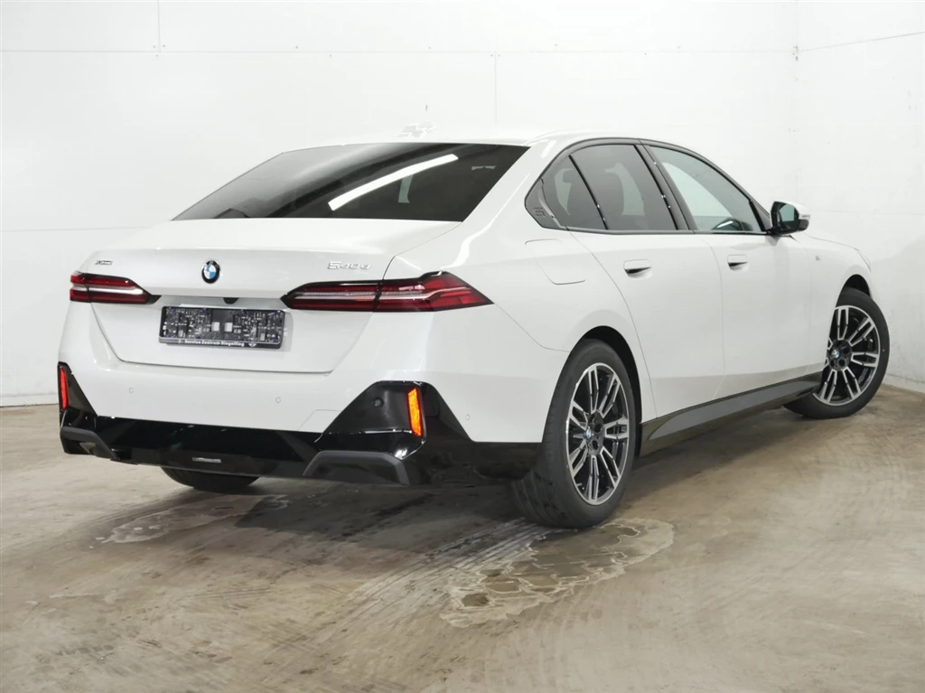 BMW 540 xDrive - изображение 2