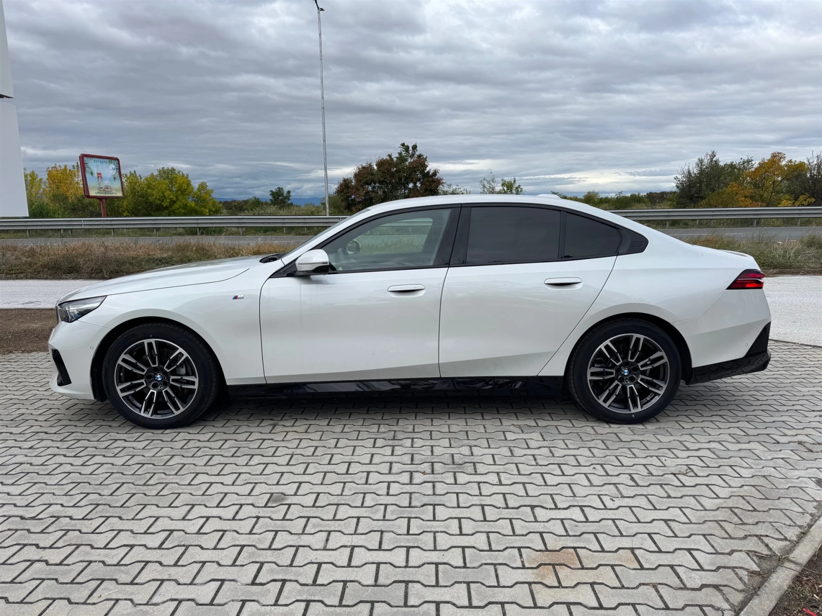 BMW 540 xDrive - изображение 3