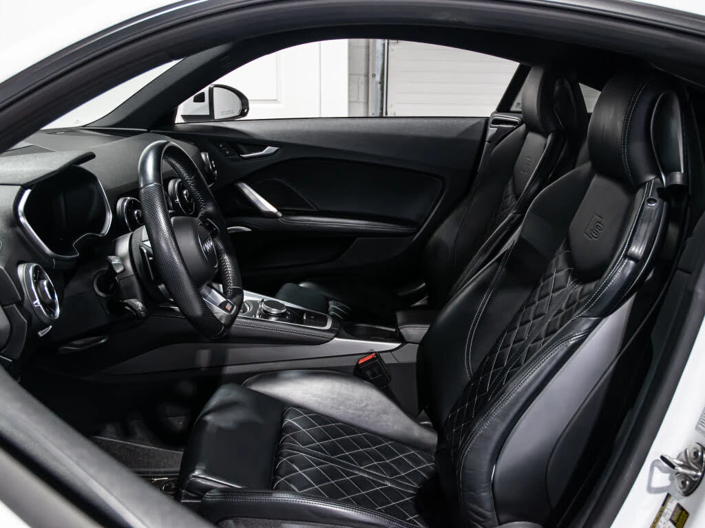 Audi Tt * 2.0T* QUATTRO* АвтоКредит* (ЦЕНА ДО БГ) - изображение 8