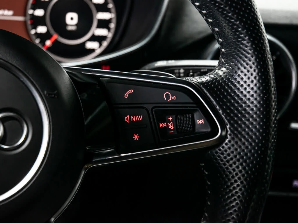 Audi Tt * 2.0T* QUATTRO* АвтоКредит* (ЦЕНА ДО БГ) - изображение 10