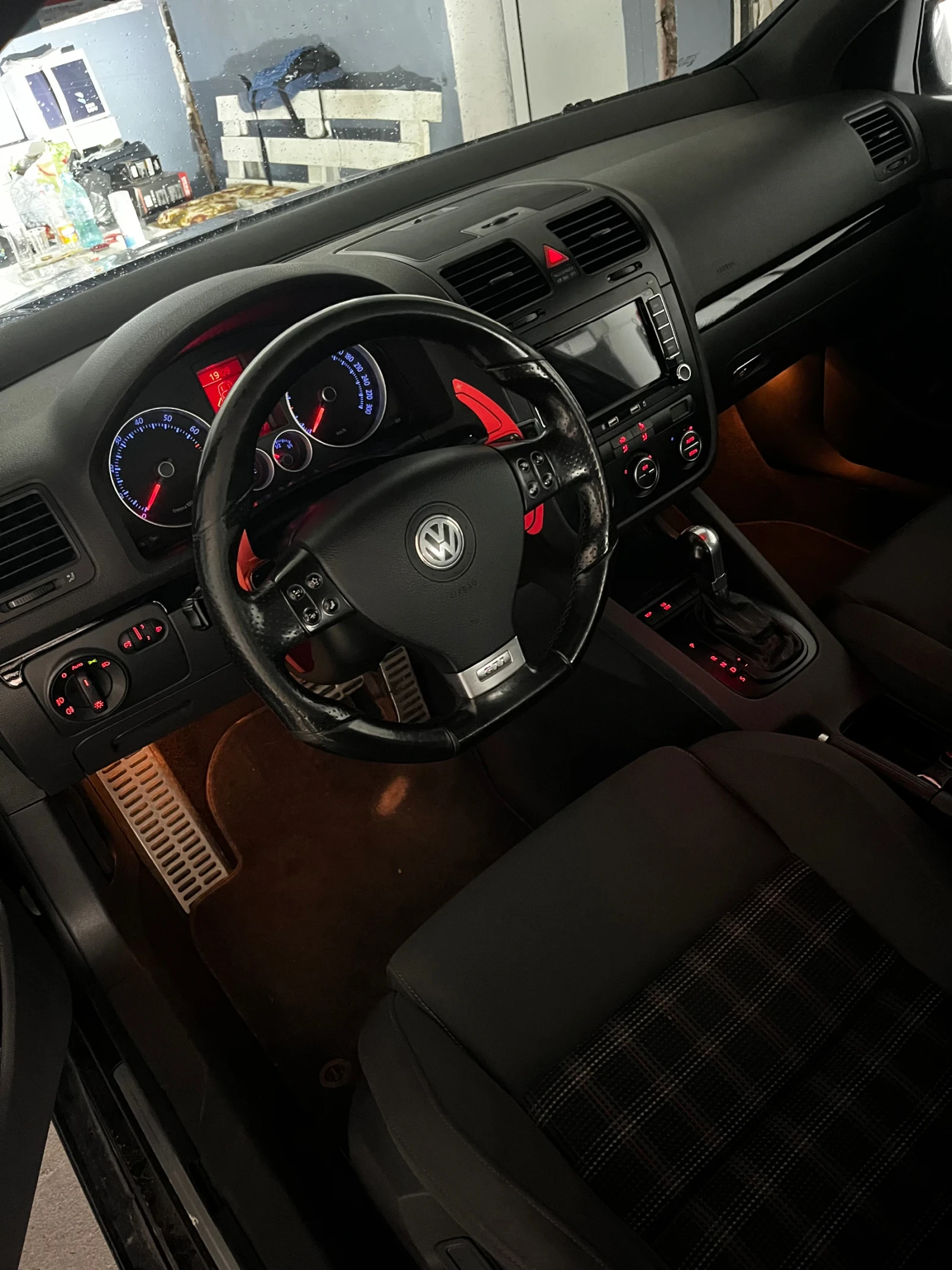 VW Golf 2.0T - изображение 7