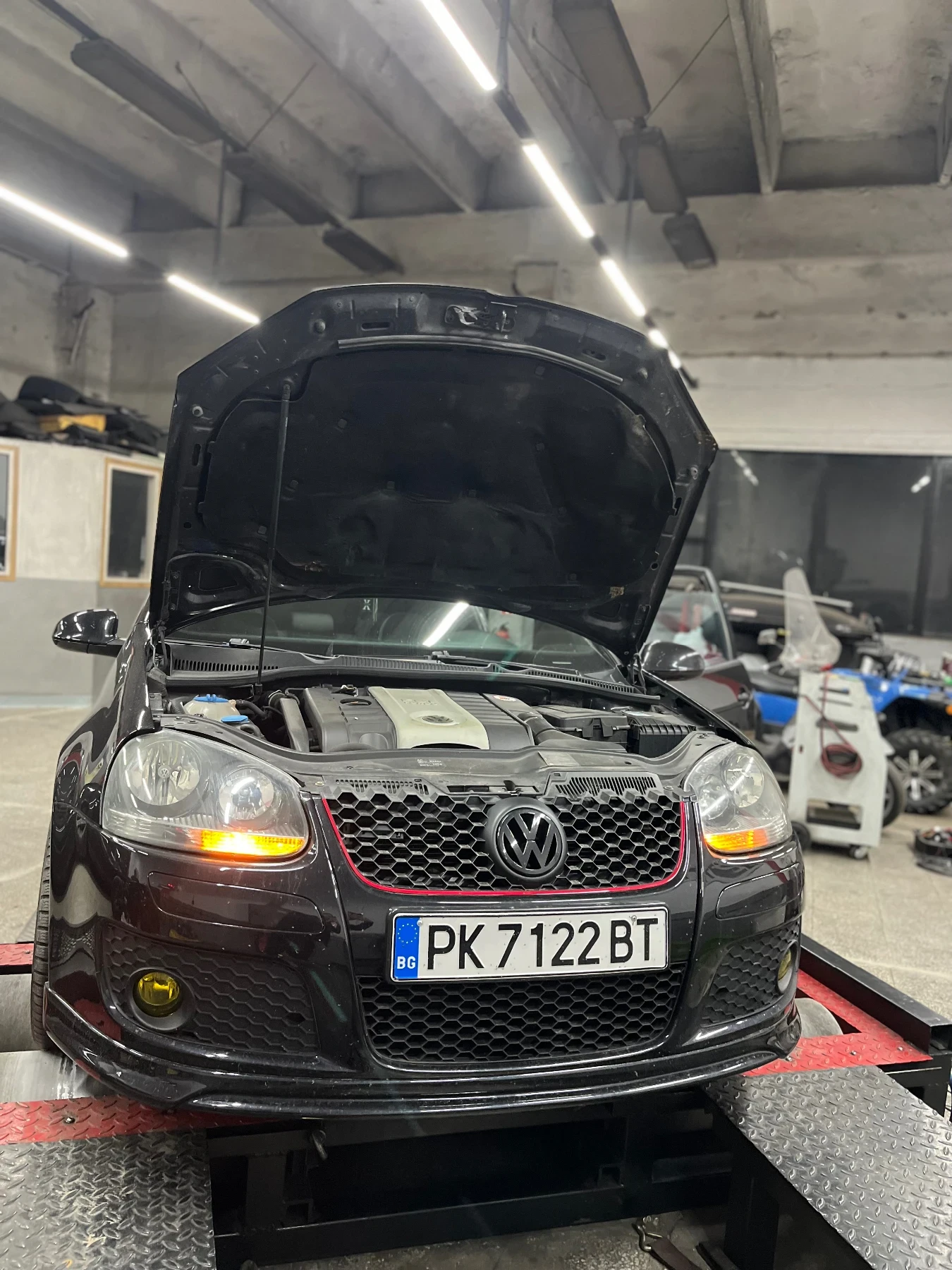 VW Golf 2.0T - изображение 3