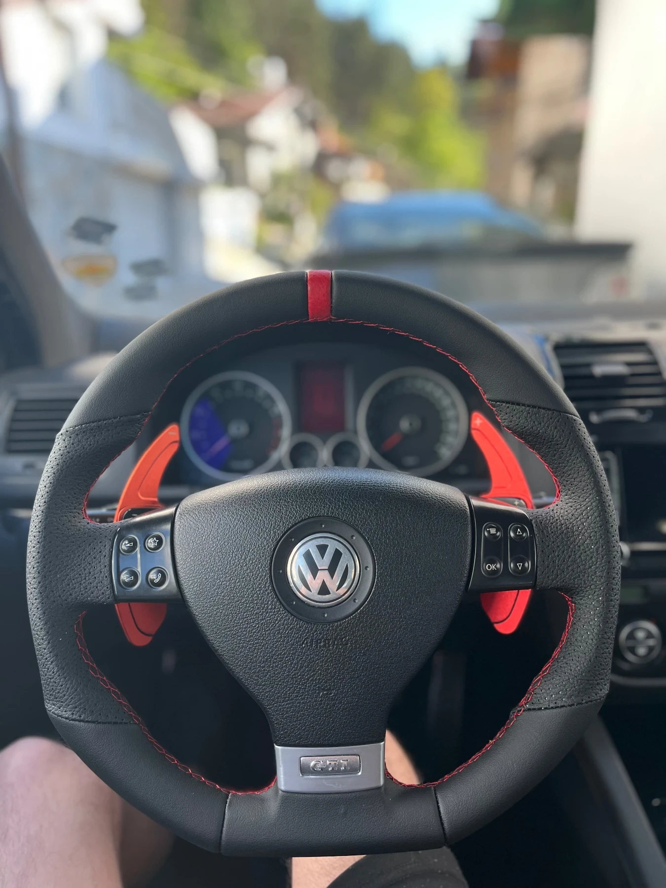 VW Golf 2.0T, снимка 6 - Автомобили и джипове - 53887749
