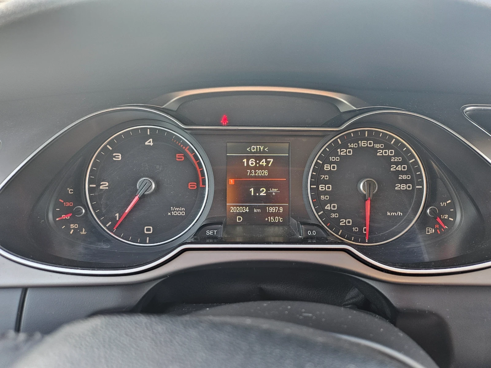 Audi A4 2 tdi, снимка 8 - Автомобили и джипове - 53761561