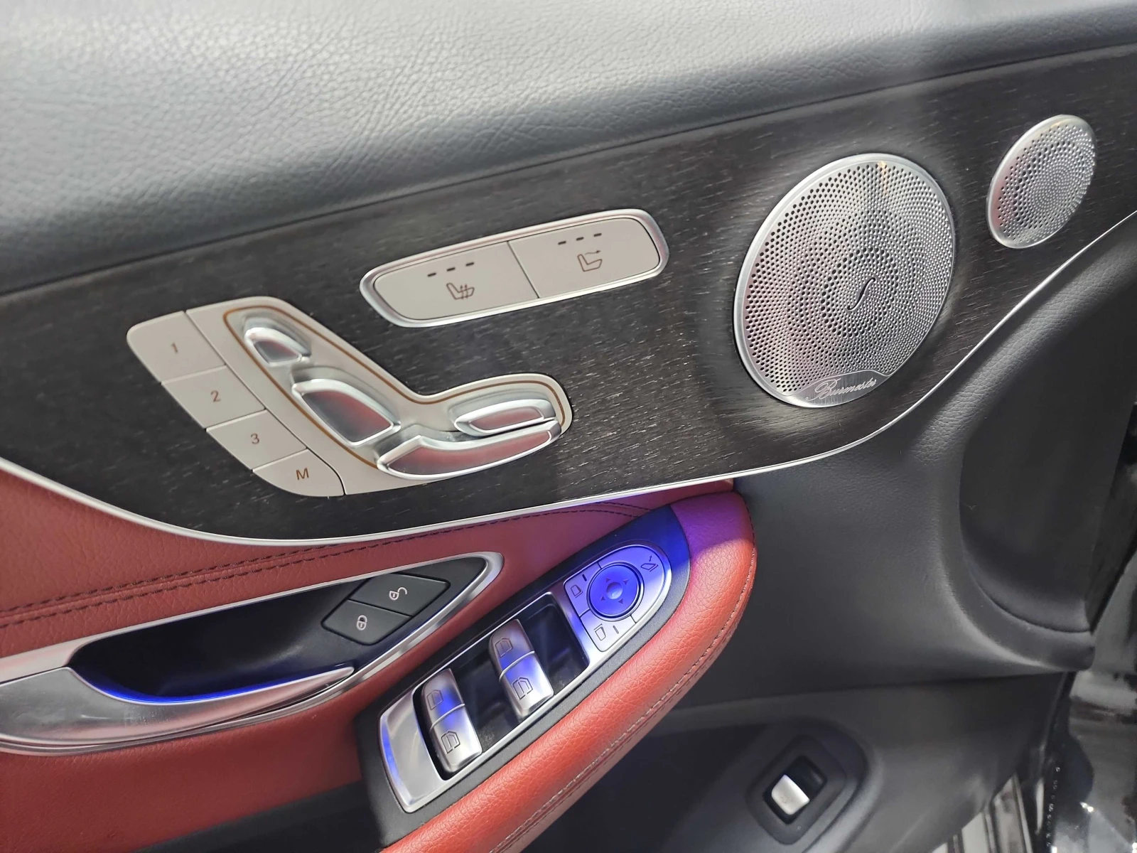 Mercedes-Benz C 300 /DISTRONIC/ 3D BURMESTER / CABRIO , снимка 10 - Автомобили и джипове - 53810968