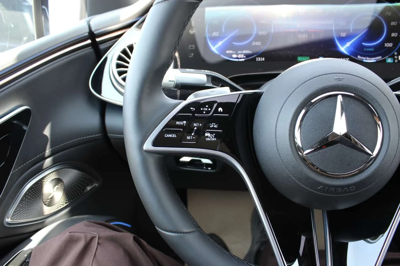 Mercedes-Benz EQS 580/CARFAX/ОБДУХВАНЕ/DIS/PANO/360/BURMESTER, снимка 14 - Автомобили и джипове - 53924503