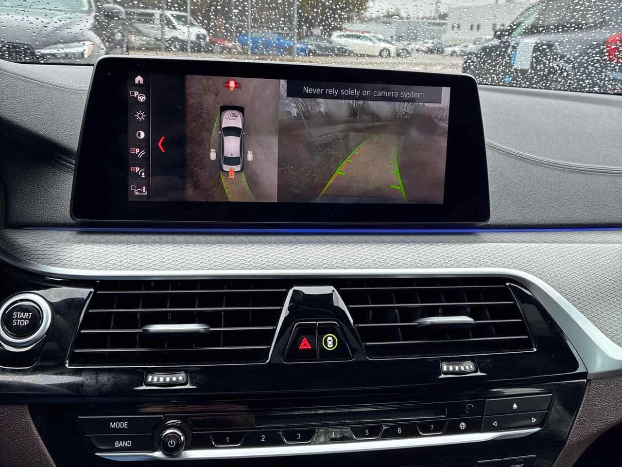 BMW 530E xDrive iPerformance  CARFAX, снимка 16 - Автомобили и джипове - 54165195