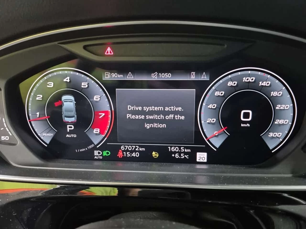 Audi A8 * ДИСТРОНИК * ОБДУХВАНЕ * ПАНОРАМА * 2 КЛЮЧА * , снимка 10 - Автомобили и джипове - 54445392