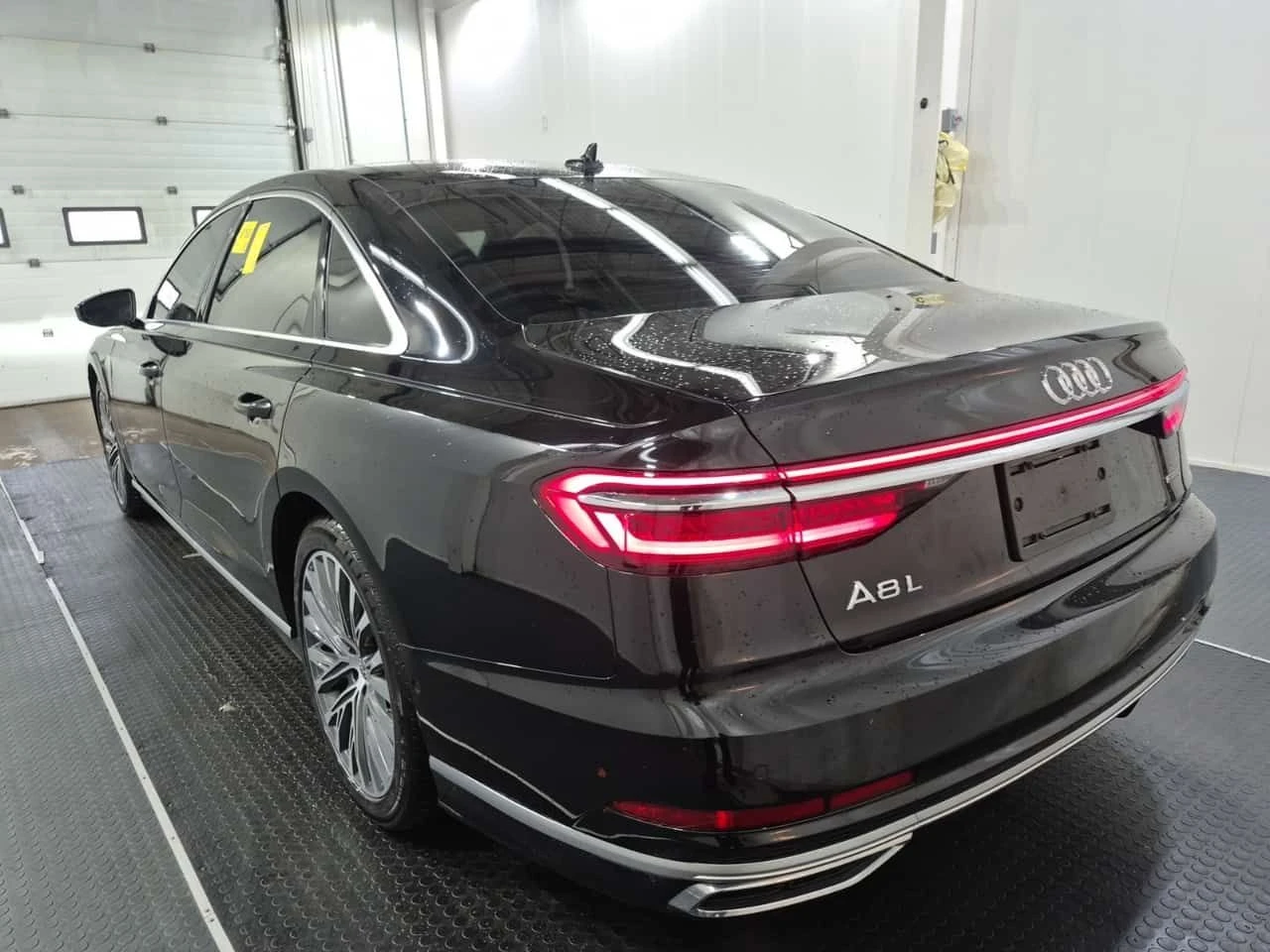 Audi A8 * ДИСТРОНИК * ОБДУХВАНЕ * ПАНОРАМА * 2 КЛЮЧА * , снимка 4 - Автомобили и джипове - 54445392