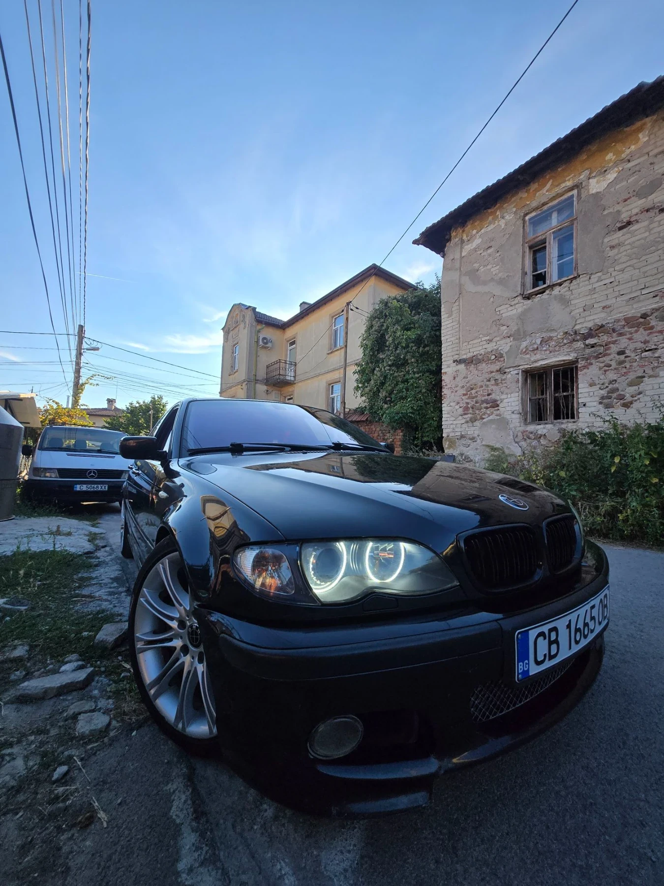 BMW 330, снимка 4 - Автомобили и джипове - 55736488