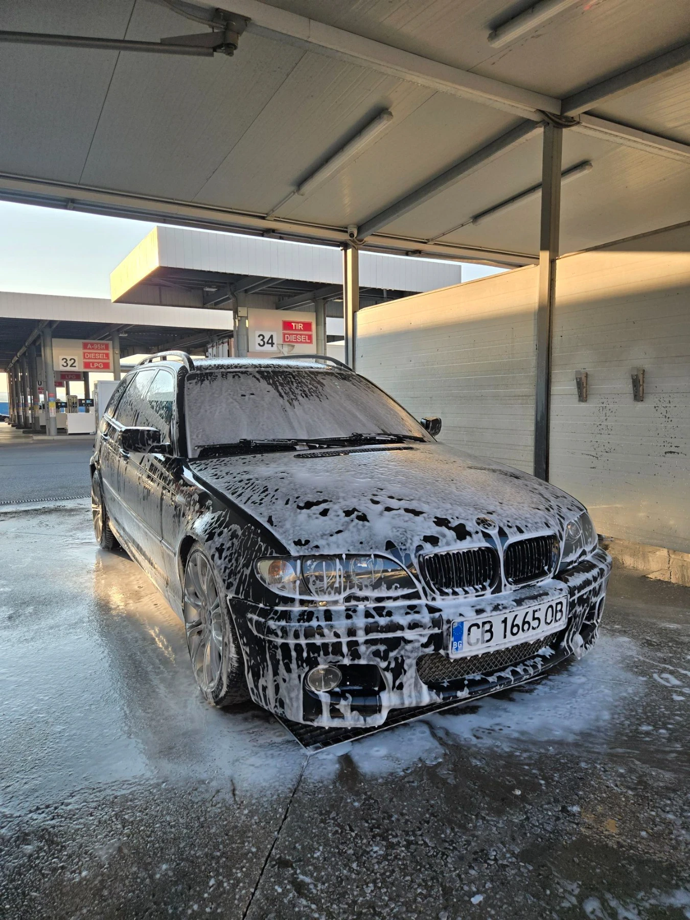 BMW 330, снимка 12 - Автомобили и джипове - 55736488
