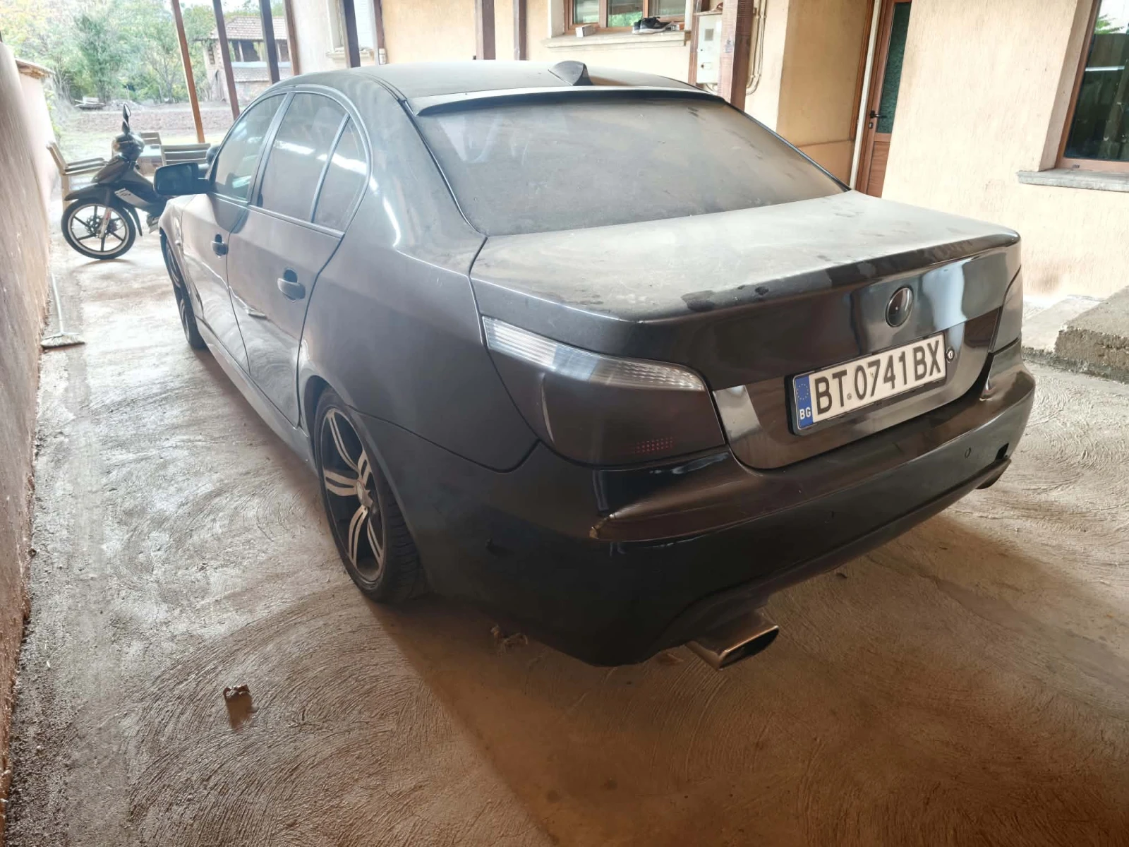 BMW 525, снимка 2 - Автомобили и джипове - 56665953