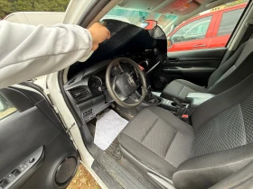 Toyota Hilux 2.4D4D 150кс НОВ ВНОС, снимка 7