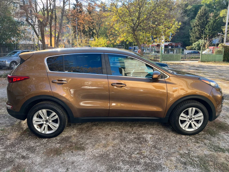 Kia Sportage 2.4, снимка 4 - Автомобили и джипове - 42820486