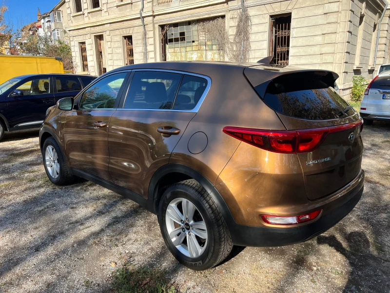 Kia Sportage 2.4, снимка 10 - Автомобили и джипове - 42820486