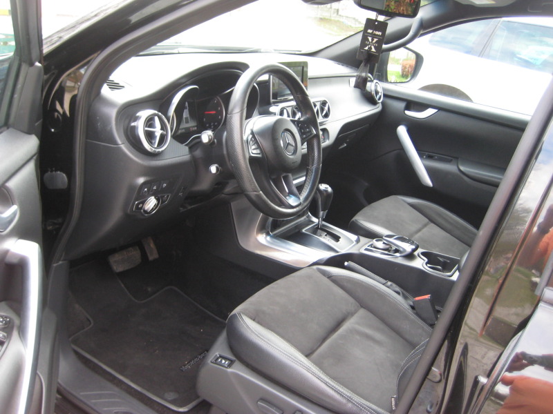 Mercedes-Benz X-Klasse 250D AMG, снимка 9 - Автомобили и джипове - 45891804
