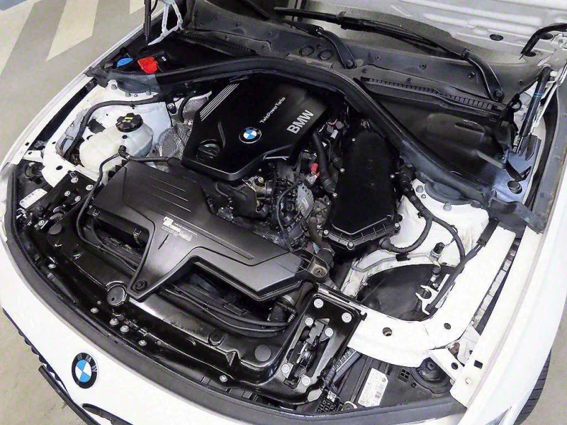 BMW 320 Diesel LCI M-pack 73 000 km, снимка 13 - Автомобили и джипове - 52796475