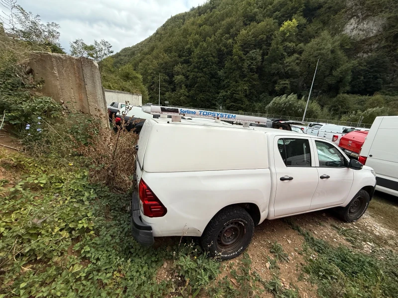 Toyota Hilux 2.4D4D 150кс НОВ ВНОС, снимка 4 - Автомобили и джипове - 51848881