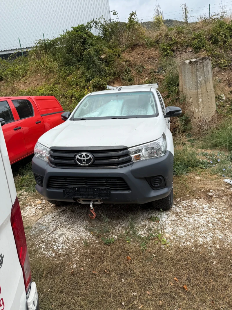 Toyota Hilux 2.4D4D 150кс НОВ ВНОС, снимка 2 - Автомобили и джипове - 51848881