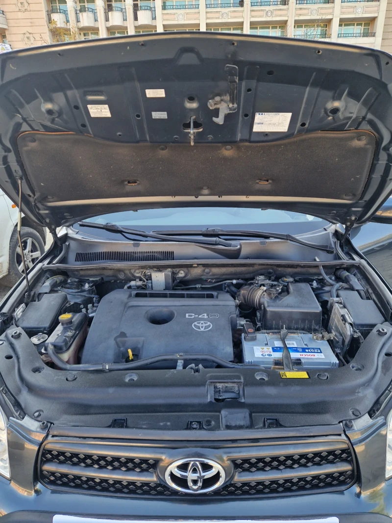 Toyota Rav4, снимка 12 - Автомобили и джипове - 52087717