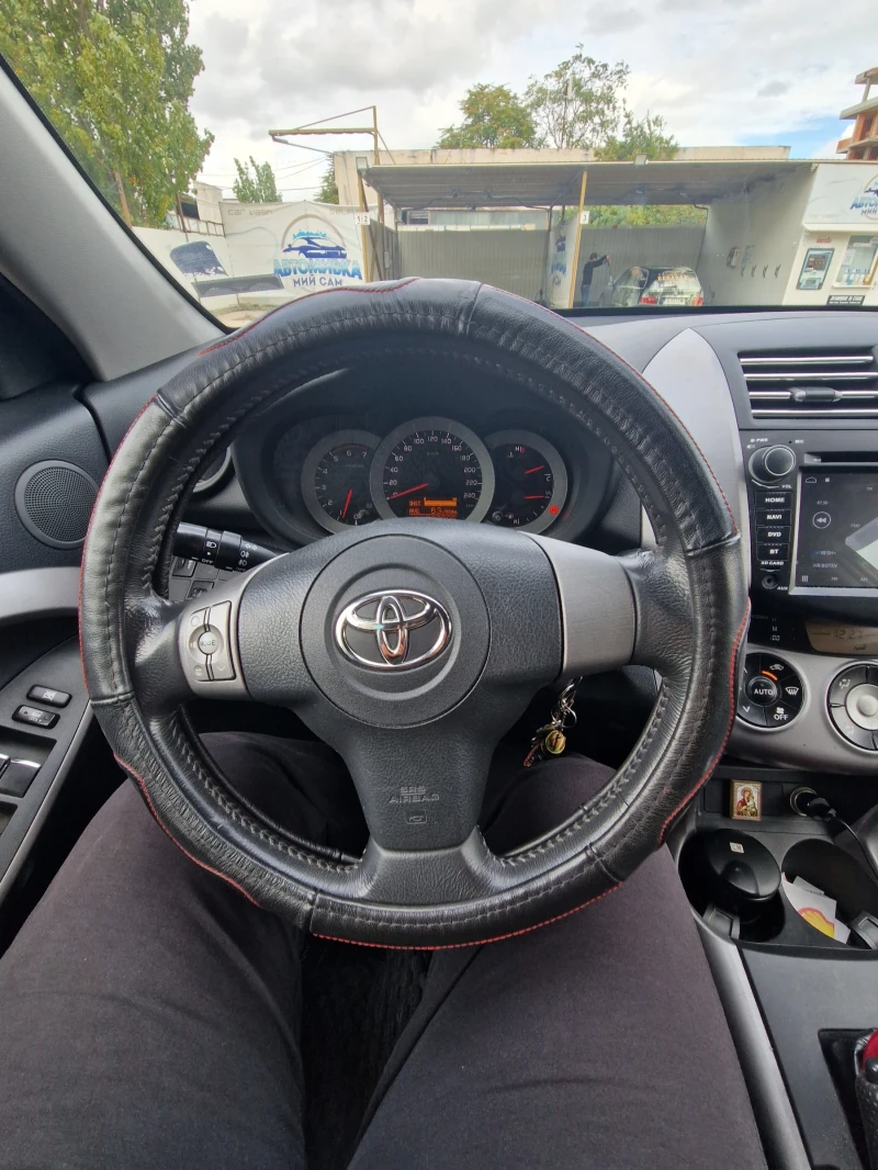 Toyota Rav4, снимка 8 - Автомобили и джипове - 52087717