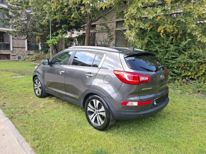 Kia Sportage 1, 7 CRDi 6ск. FULL, снимка 3 - Автомобили и джипове - 52121010