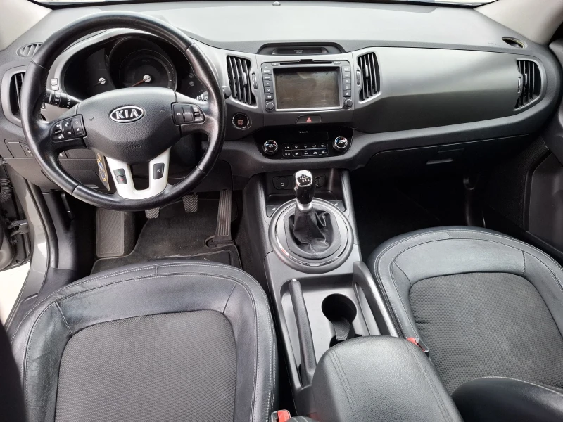 Kia Sportage 1, 7 CRDi 6ск. FULL, снимка 11 - Автомобили и джипове - 52121010