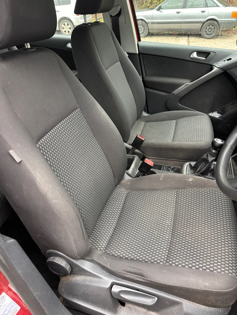 VW Tiguan 2.0tdi 140, снимка 6 - Автомобили и джипове - 52311448
