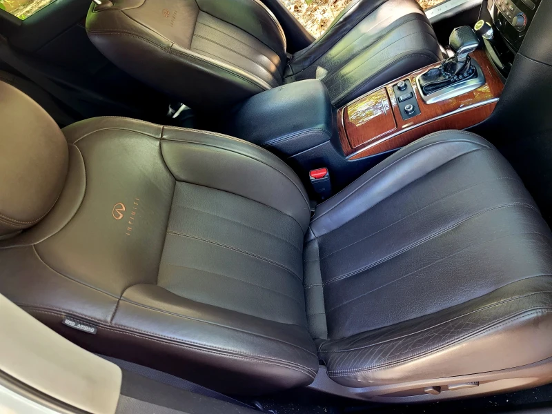 Infiniti Fx 35, снимка 11 - Автомобили и джипове - 52352191