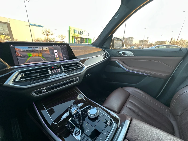 BMW X7 M-sport 40i xDrive/Панорама/7-местен/ Въздух/ HUD, снимка 16 - Автомобили и джипове - 52489504