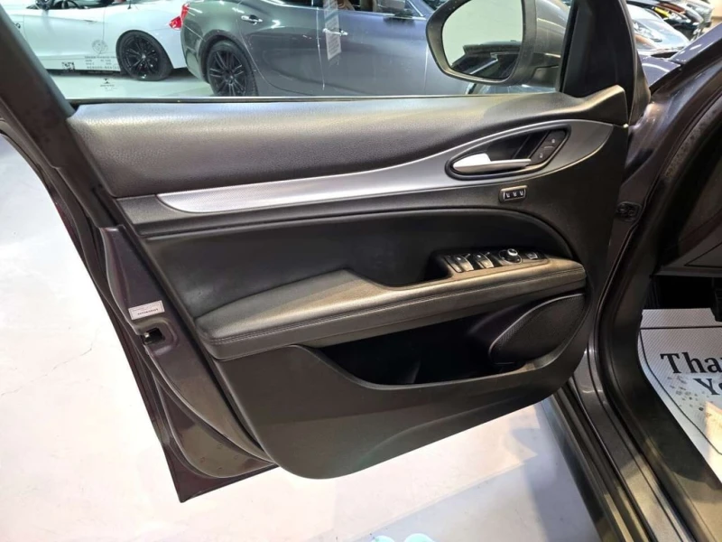 Alfa Romeo Stelvio * Q4 * CARFAX * БЕЗ ПЪРВОНАЧАЛНА ВНОСКА, снимка 9 - Автомобили и джипове - 53176044