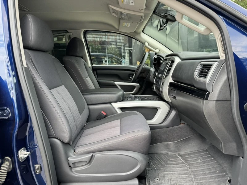 Nissan Titan crew cab PRO 4X, снимка 13 - Автомобили и джипове - 55314763