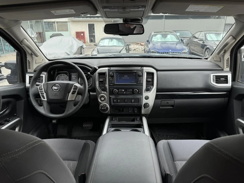 Nissan Titan crew cab PRO 4X, снимка 11 - Автомобили и джипове - 55314763