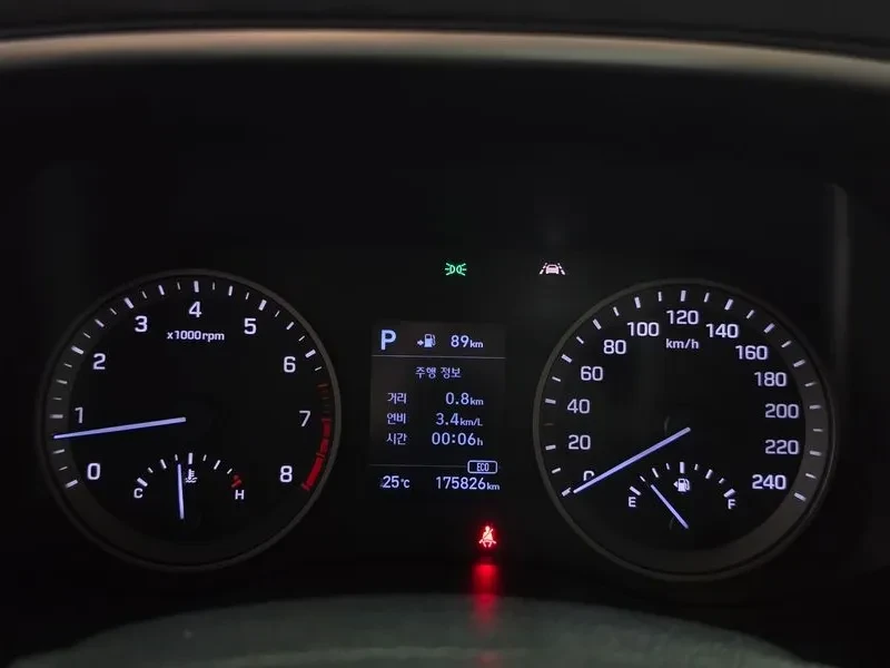 Hyundai Tucson 1.6T 2WD MODERN, снимка 8 - Автомобили и джипове - 55801721