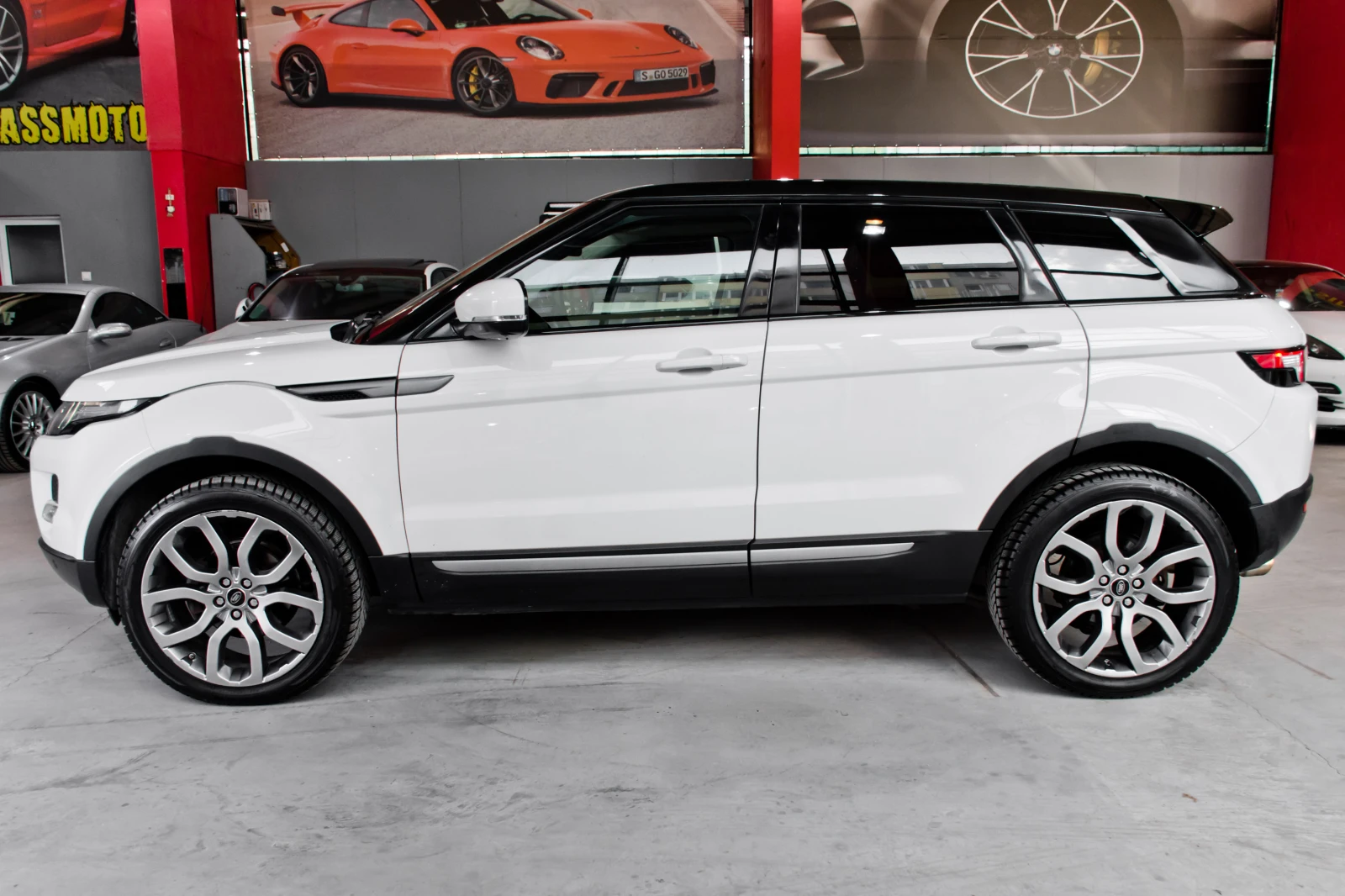Land Rover Range Rover Evoque 2.0T*  - изображение 8