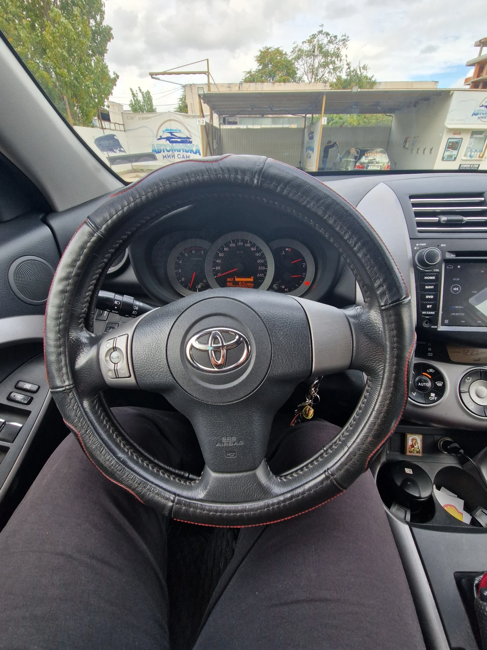 Toyota Rav4  - изображение 8