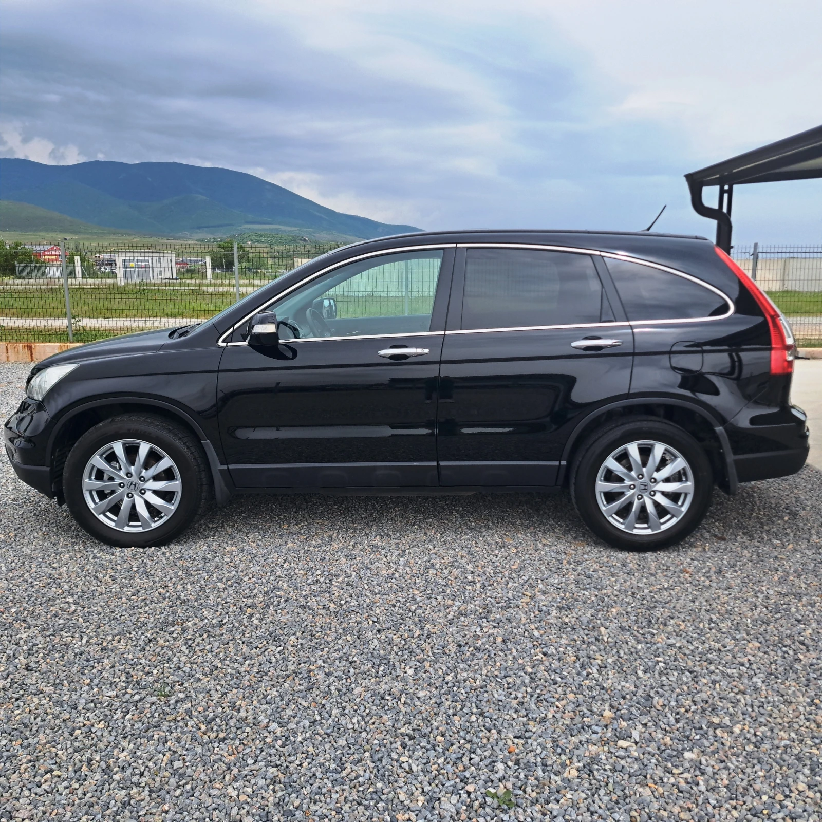 Honda Cr-v 2.2 i-DTEC* Автоматик* Подгрев* Кожа* Топ* , снимка 3 - Автомобили и джипове - 54485052