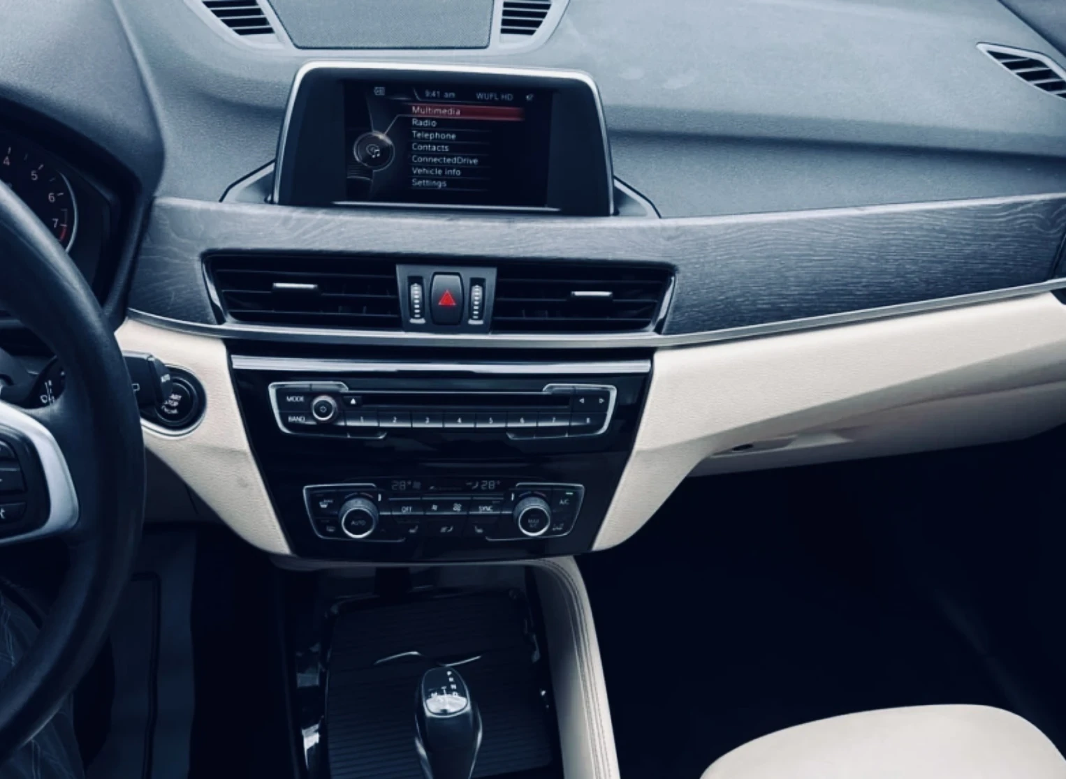 BMW X1 2.8 xDrive 228 к.с, снимка 7 - Автомобили и джипове - 54621887