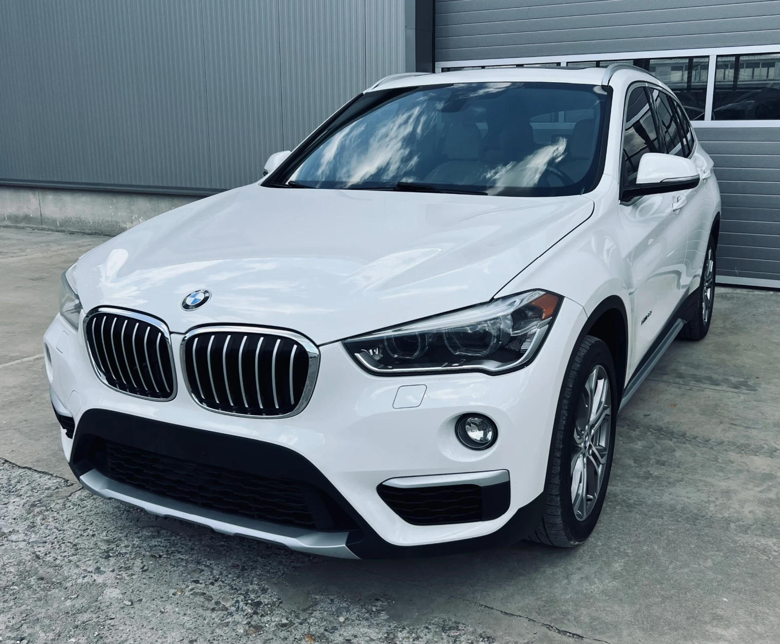 BMW X1 2.8 xDrive 228 к.с