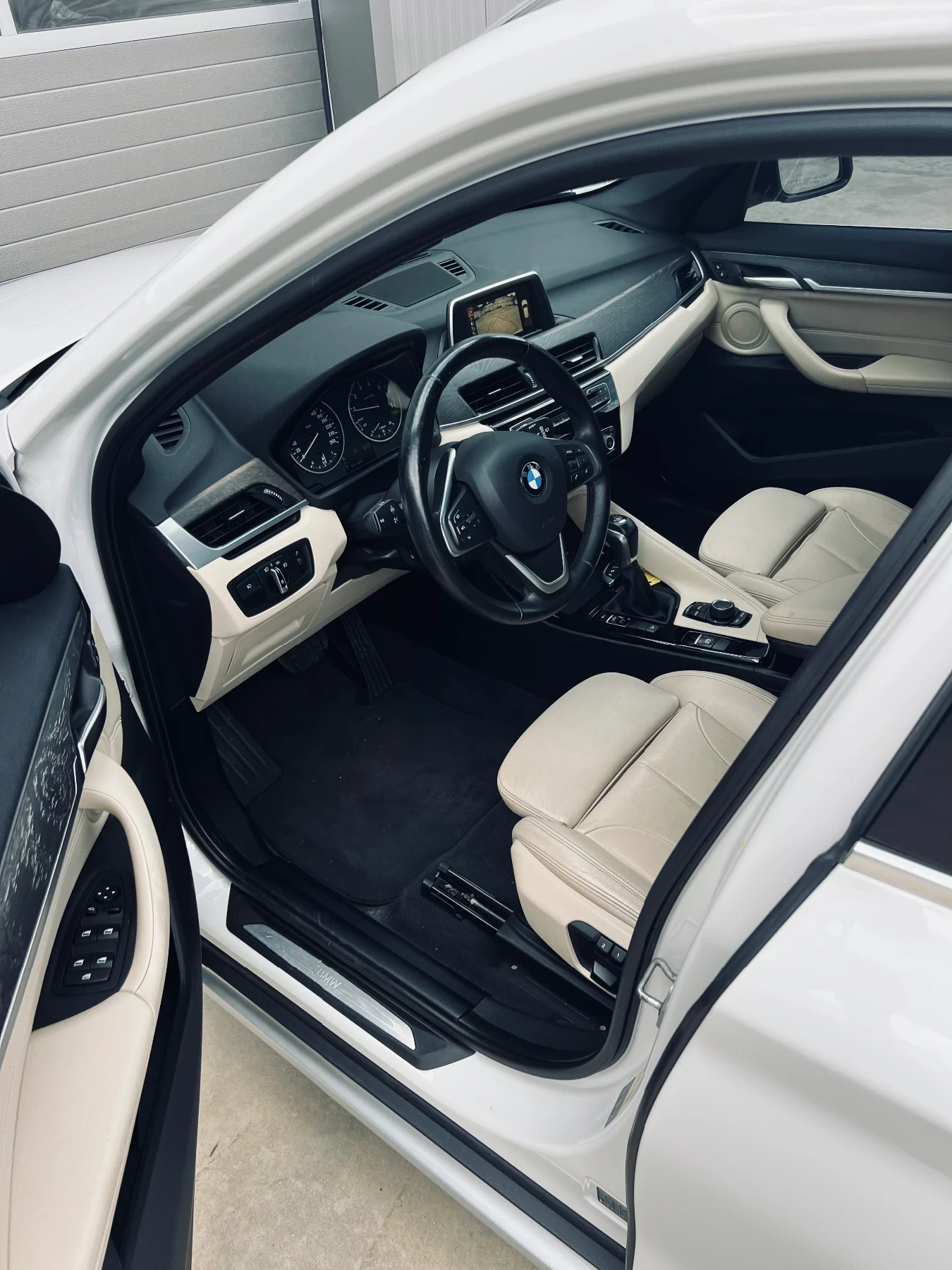 BMW X1 2.8 xDrive 228 к.с, снимка 7 - Автомобили и джипове - 54621887