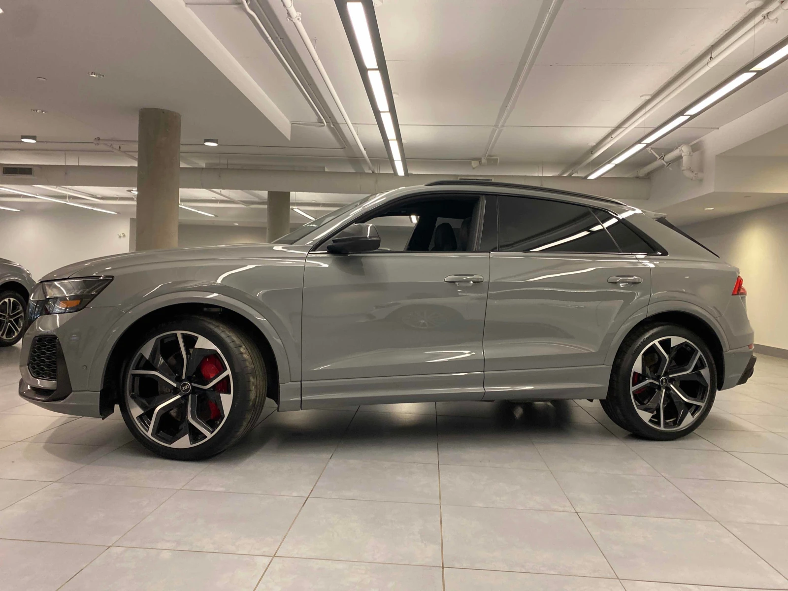 Audi RSQ8 / NARDO / ОТ ПРЕДСТАВИТЕЛСТВО / АВТОКРЕДИТ, снимка 2 - Автомобили и джипове - 56122084