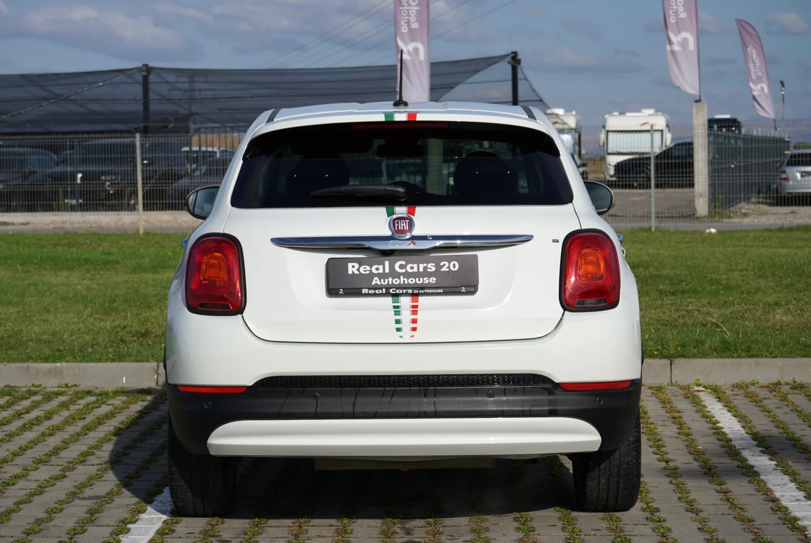 Fiat 500X 1.4T* KEYLESS* CAMERA* CARPLAY* DISTRONIC* OБСЛУЖЕ, снимка 5 - Автомобили и джипове - 56281184