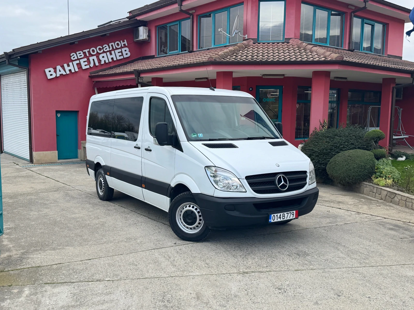 Mercedes-Benz Sprinter 311 CDI* Климатик* 8+ 1 места, снимка 1