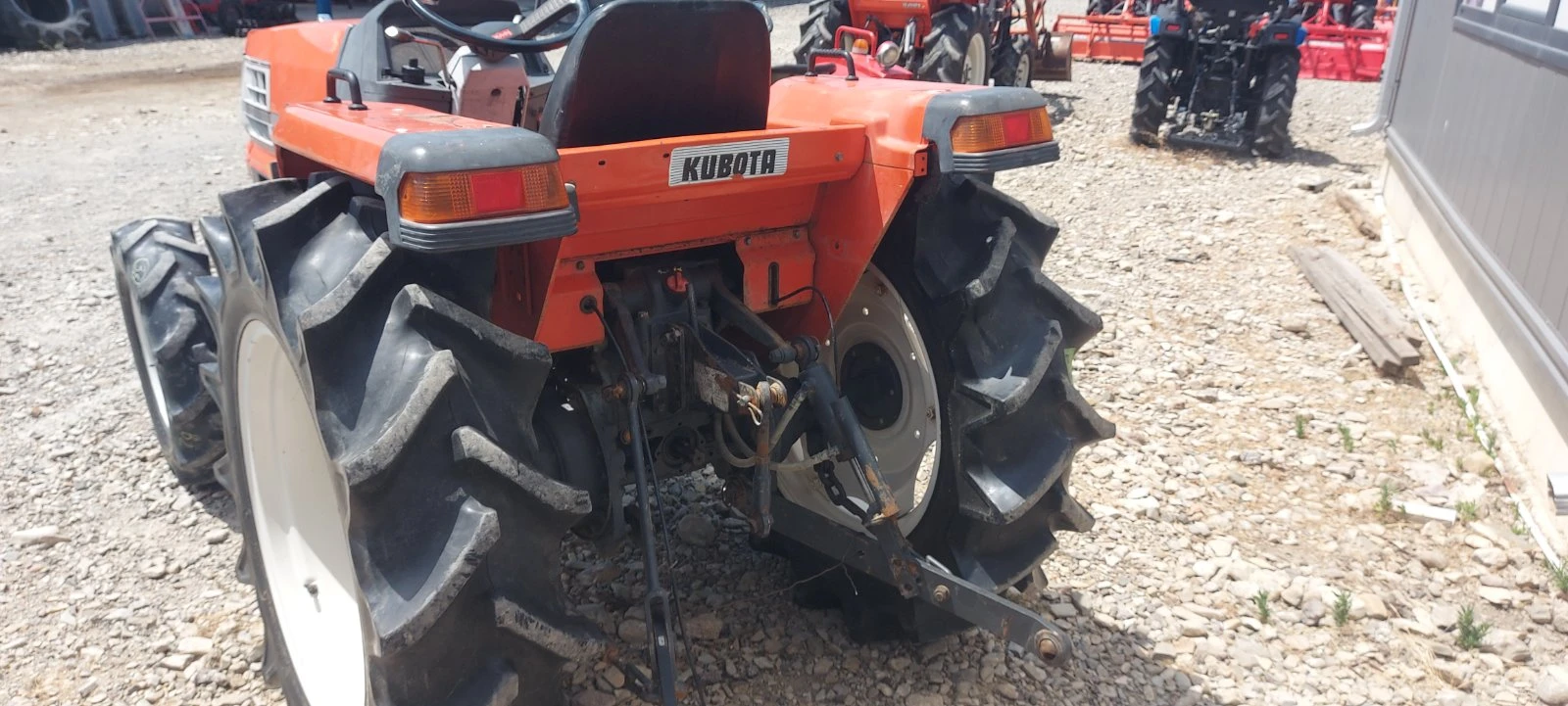 Трактор Kubota Техно груп М - изображение 5