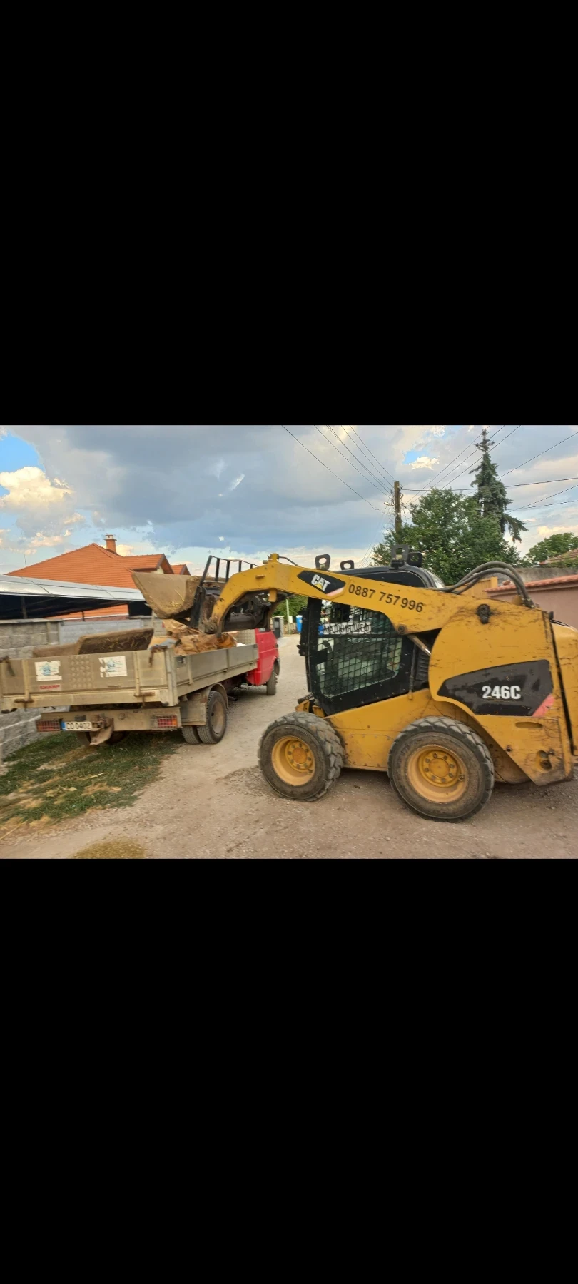 Мини челни товарачи Cat 246С - изображение 4