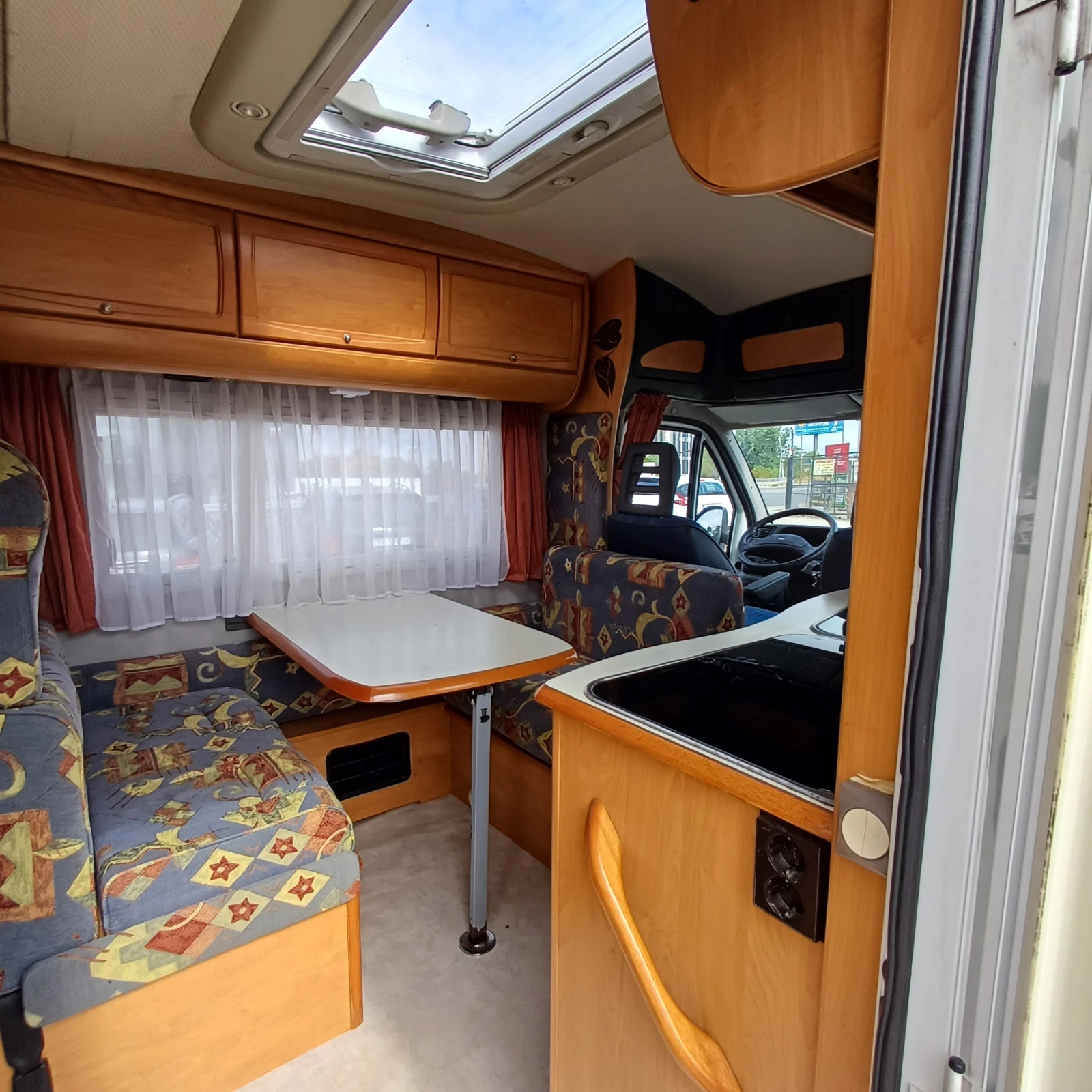 Кемпер Chausson Alegro Климатик, снимка 15 - Каравани и кемпери - 56084574