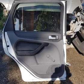 Врати за Форд Фокус комби след 2008 г., снимка 2