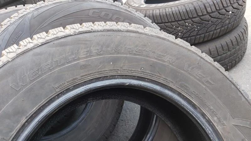 Гуми Зимни 215/70R16, снимка 6 - Гуми и джанти - 27401281